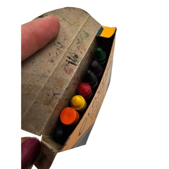 Vintage Crayola Jumbo Crayons - Box of 8 - Picture 4 of 4